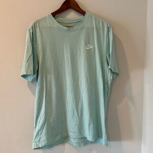 Nike tshirt size large
